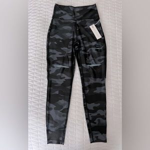 Kira Grace Kathryn Budig collection yoga leggings. Small. New. Camo blue/gray.